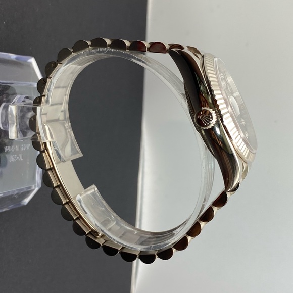 2022 Rolex Day Date Blue Ombré White Gold President - Picture 5 of 8